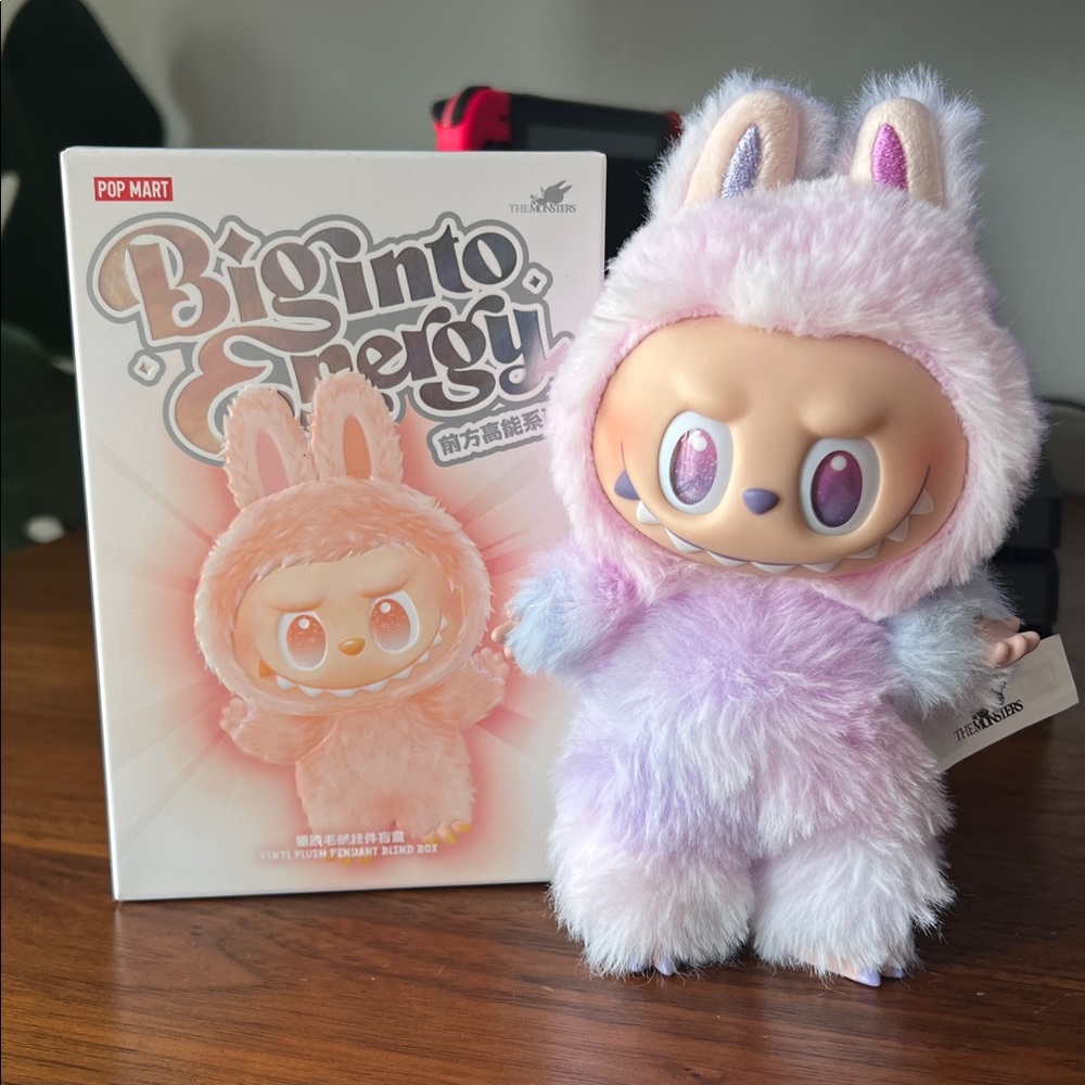 Pop Mart Labubu Luck (Big Into Energy)